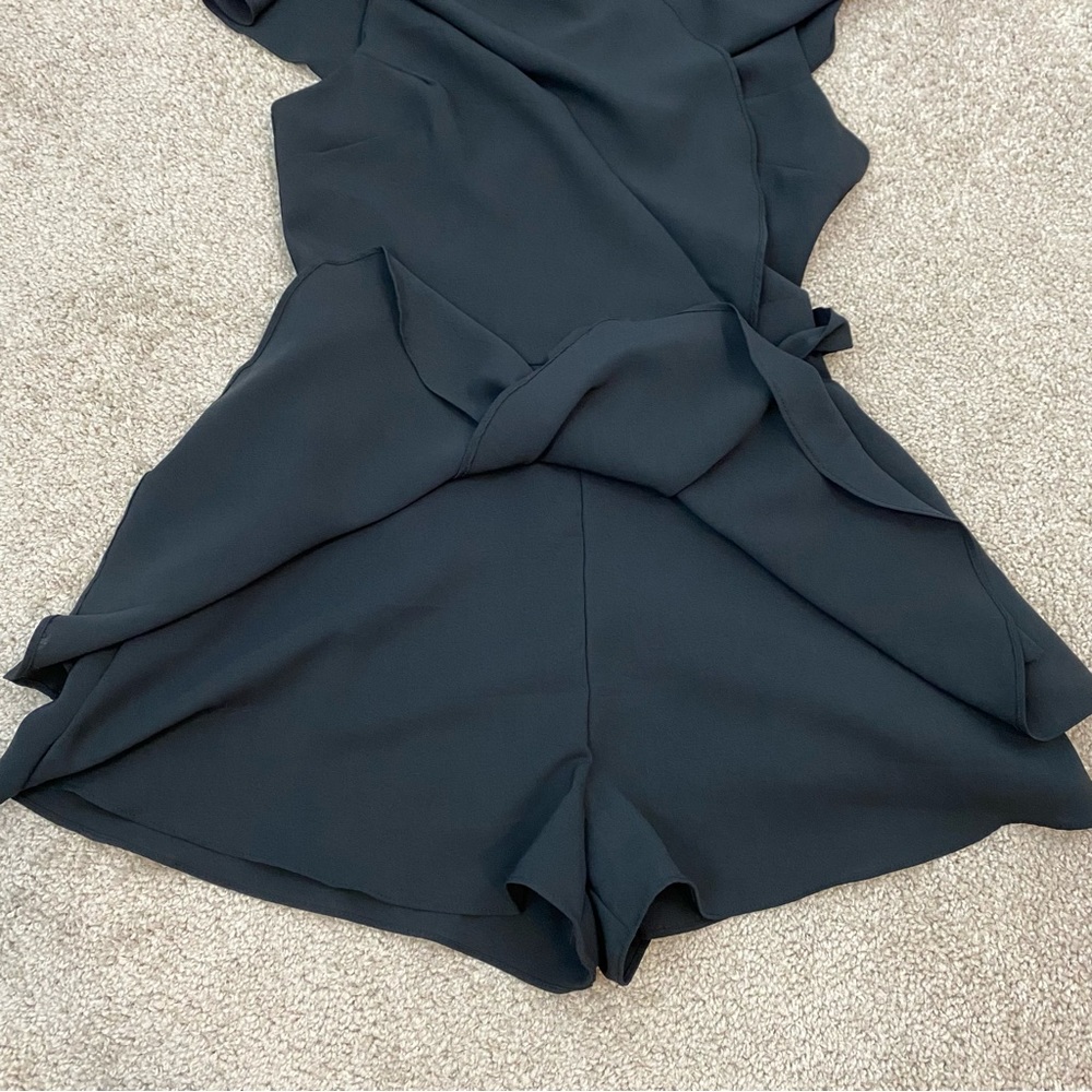 Do+Be Aldrin Backless Wrap Skort Romper Black S - Picture 9 of 9